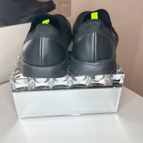 NWOT Men's OOFOS OOMG Sport Low Shoe - size 12 - Picture 7 of 11